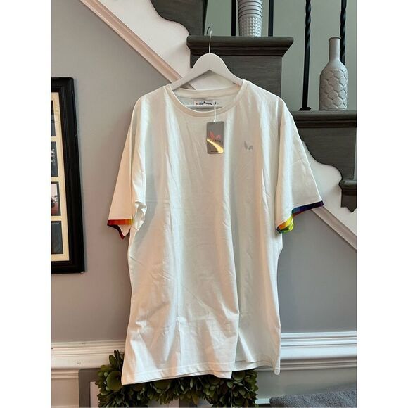 Pride Bunny White Rainbow Cuff T-Shirt sz 22 ( but unisex) NWT LGBTQ - Picture 2 of 8